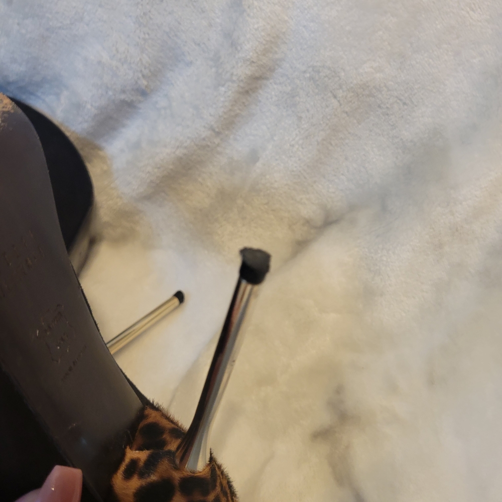 Stuart Weitzman Black Suede Heels with Calf Hair Leopard Detail - Picture 14 of 16